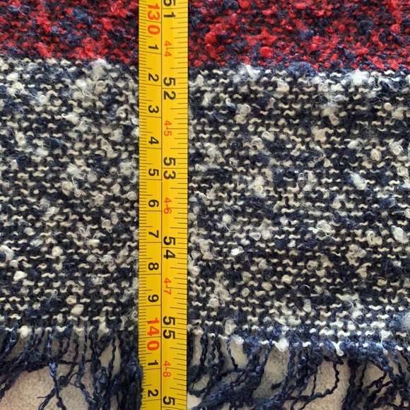 Wrap/scarf. Square. Red blue and light grey. - Picture 3 of 5